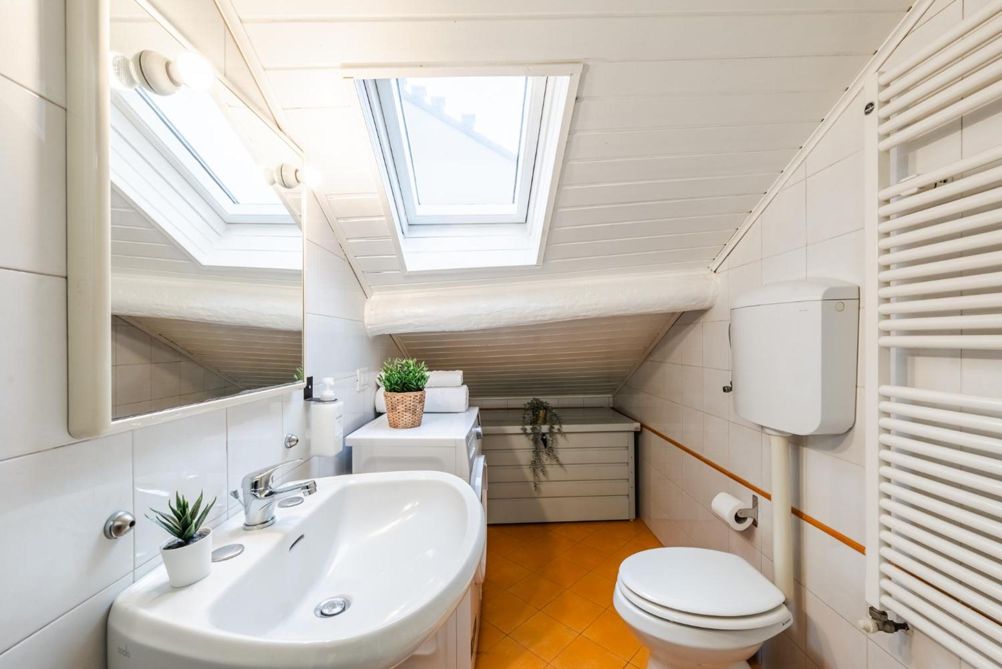 The White Jungle - San Babila Attic Apartment Milano Exterior foto